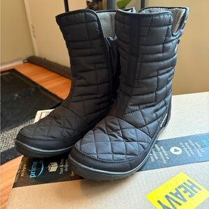 Columbia Black Winter Boots